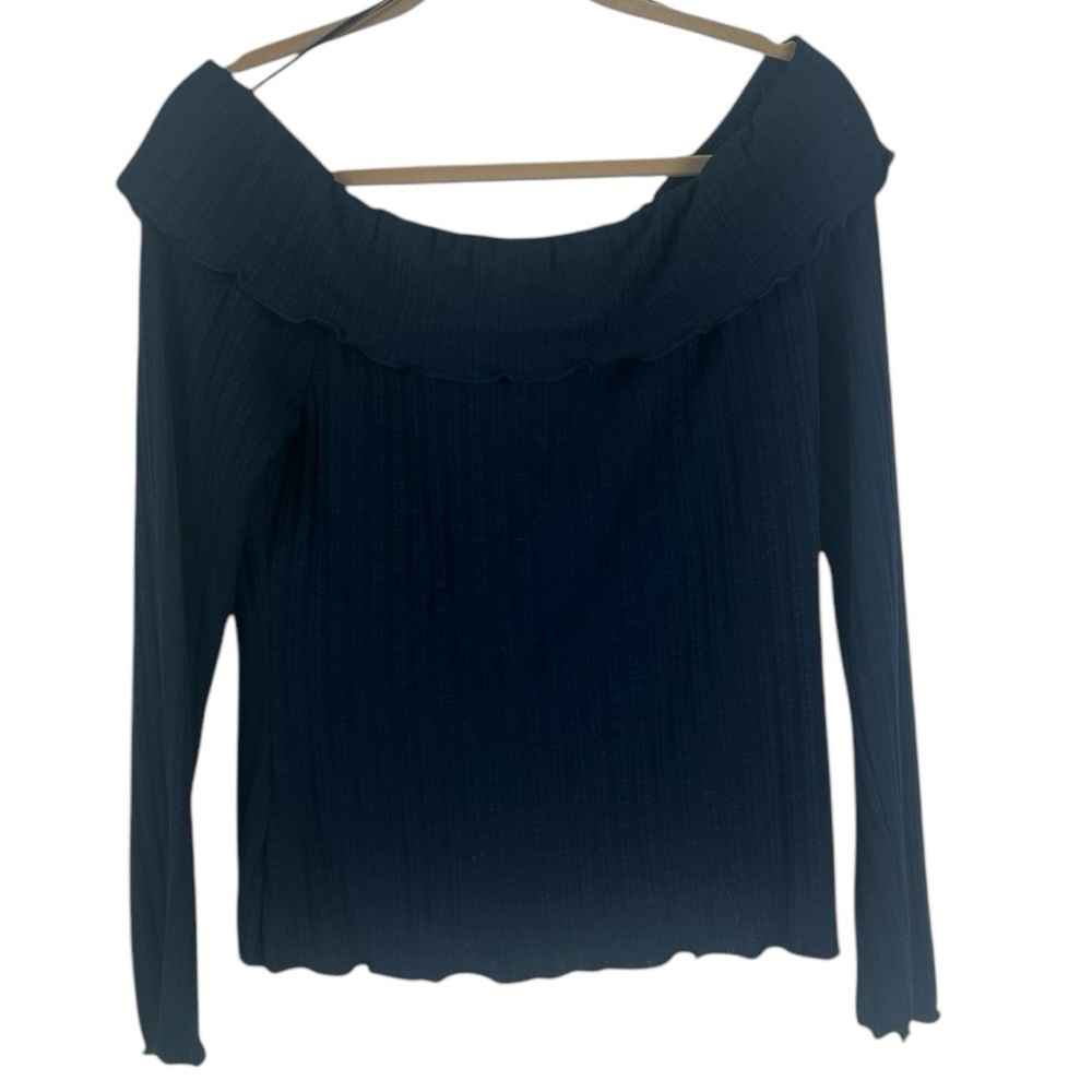 Chelsea & Violet Off-Shoulder Blue Long Sleeve Cropped Lettuce Hem Top SZ L NEW